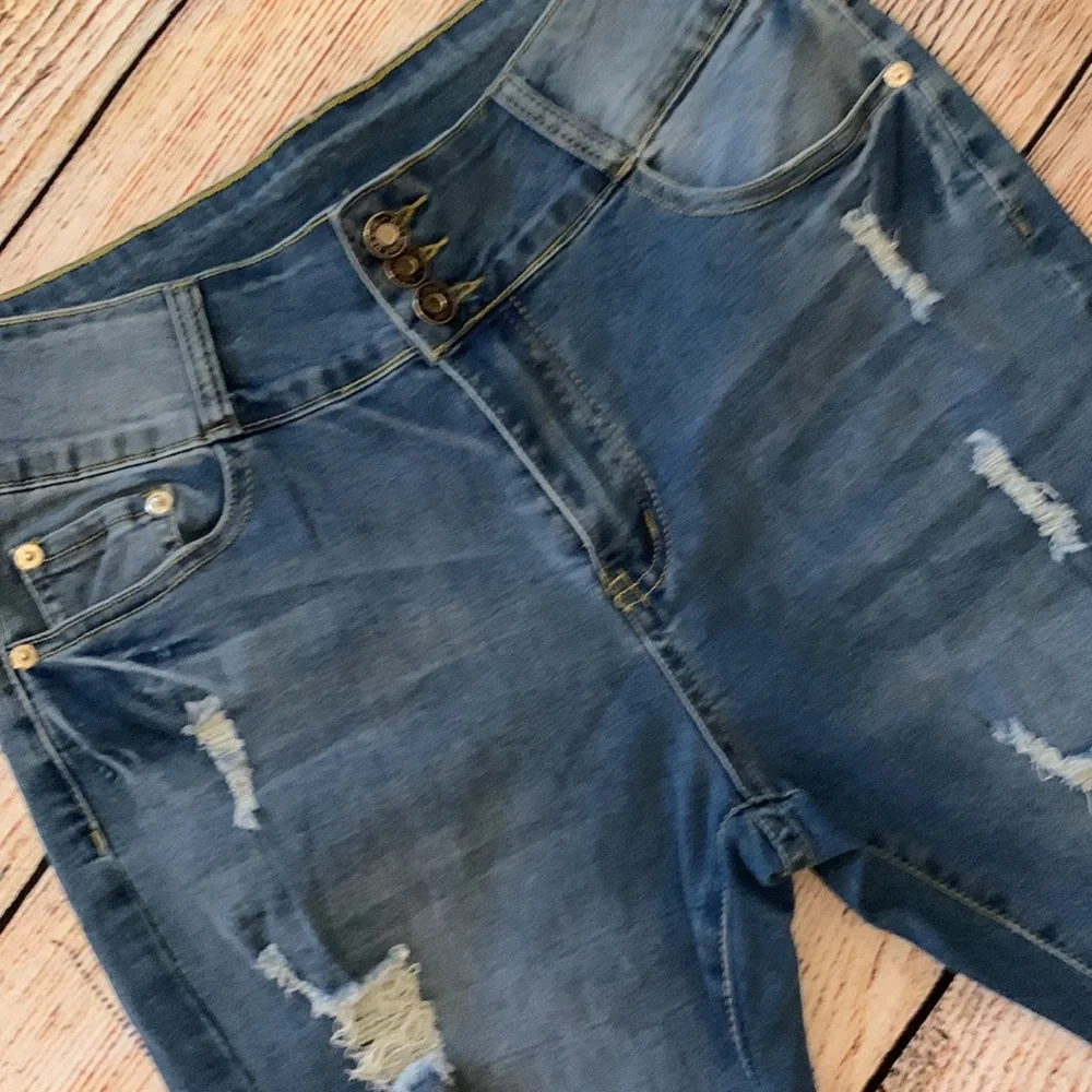 Raw Hem High Waist Jeans - Picture 2 of 3